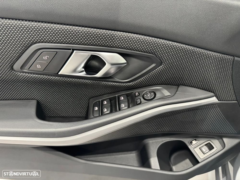 BMW 320 e Corporate Edition Auto - 19