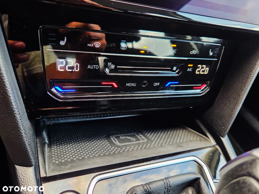 Volkswagen Passat 2.0 TSI Elegance DSG - 39