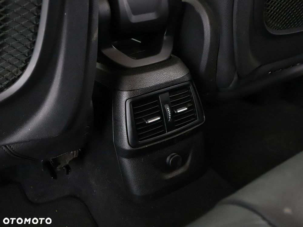 BMW Seria 2 218d Advantage - 35