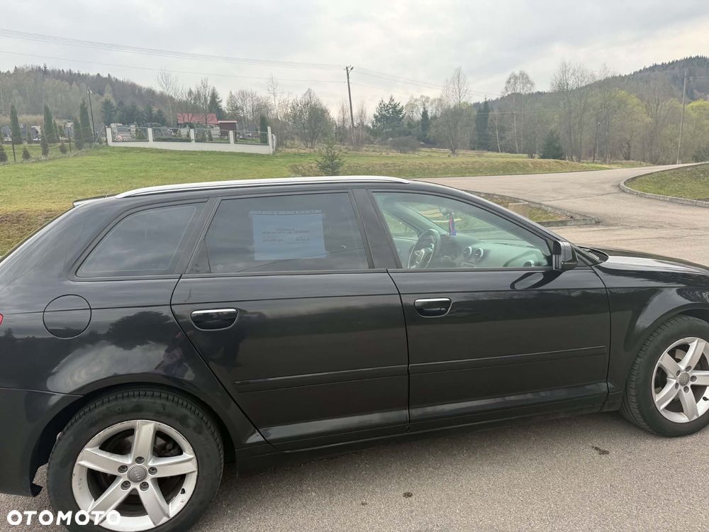 Audi A3 Sportback 1.6 TDI DPF Ambiente - 13