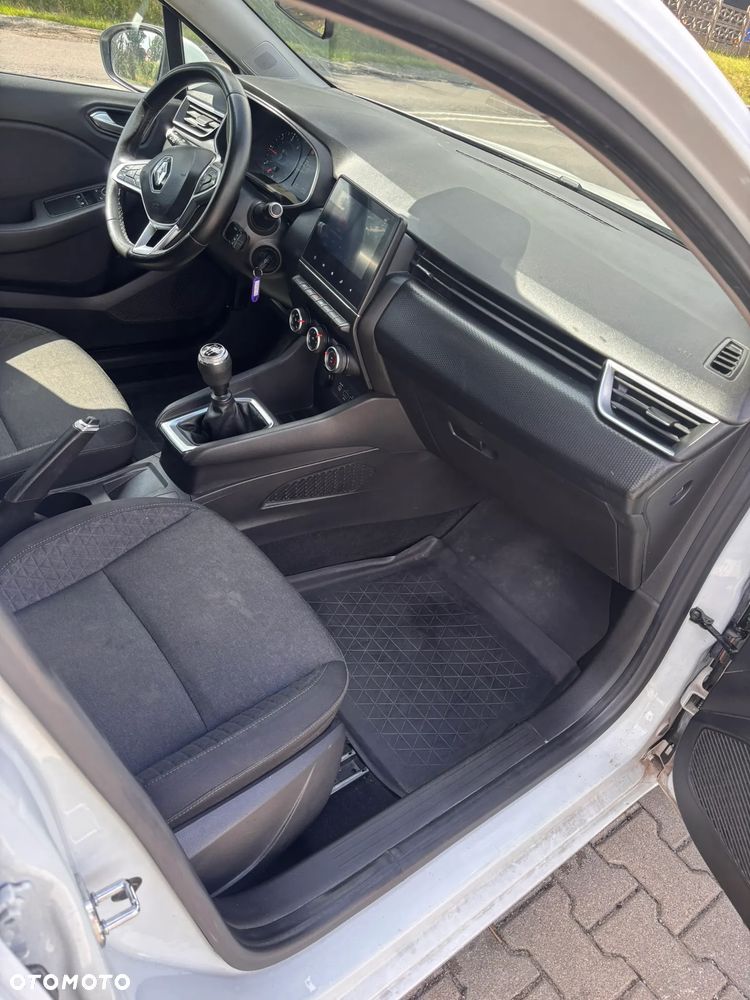 Renault Clio - 12