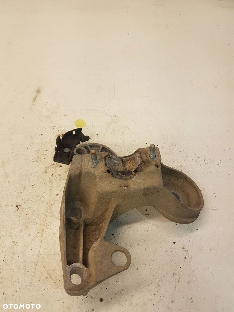 ŁAPA PODUSZKI SILNIKA PRAWA AUDI A4 B7 8E0199352F - 3