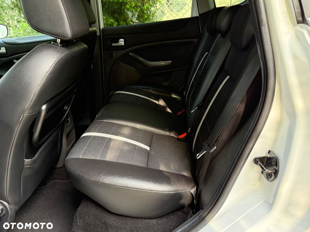 Ford Kuga 2.0 TDCi Titanium - 20