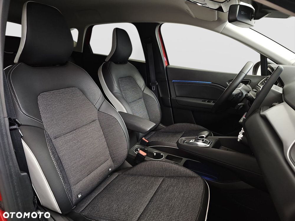 Renault Captur 1.3 TCe mHEV Techno EDC - 32