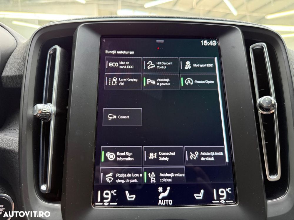 Volvo XC 40 T2 AT8 Momentum - 20