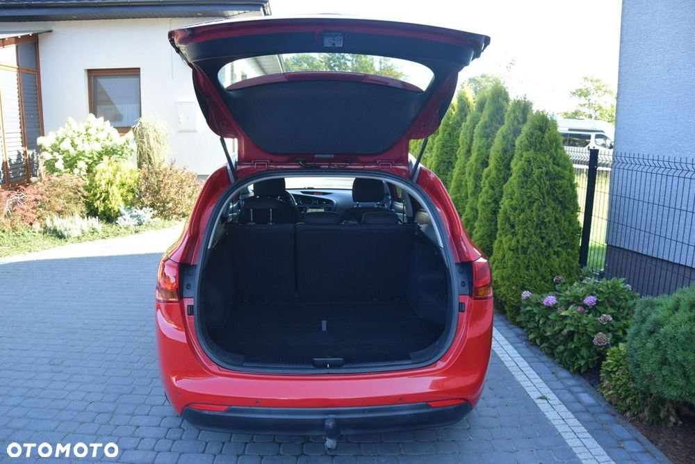 Kia Ceed 1.4 CVVT Dream Team Edition - 13
