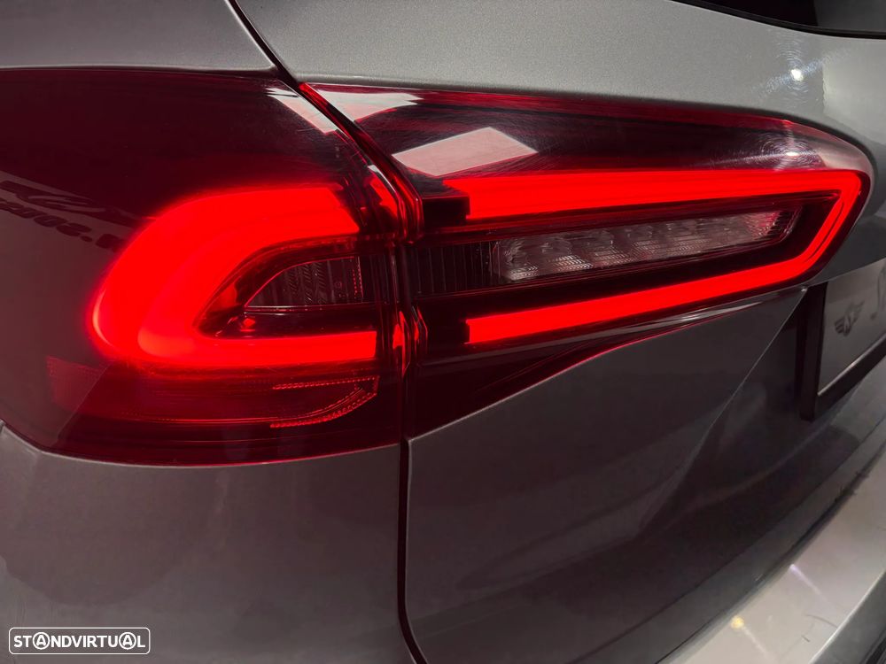 Ford Focus SW 1.0 EcoBoost S&S ST-LINE DESIGN - 10