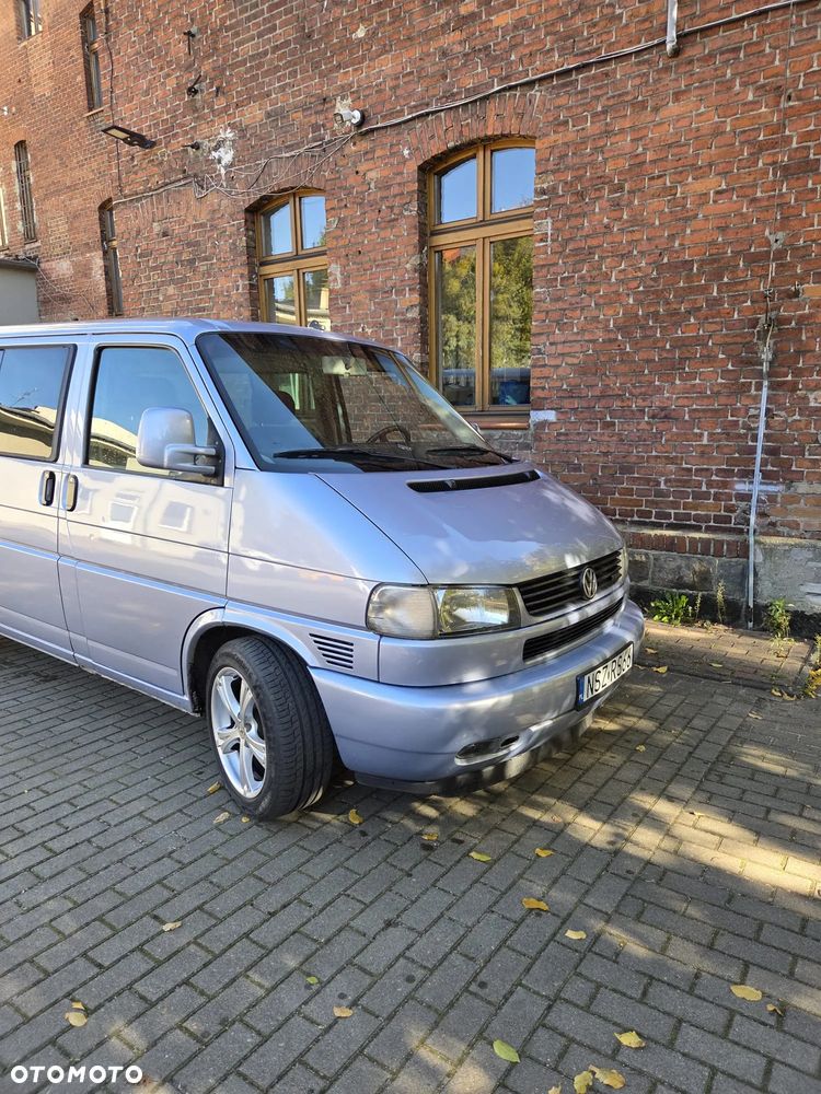 Volkswagen Caravelle - 22