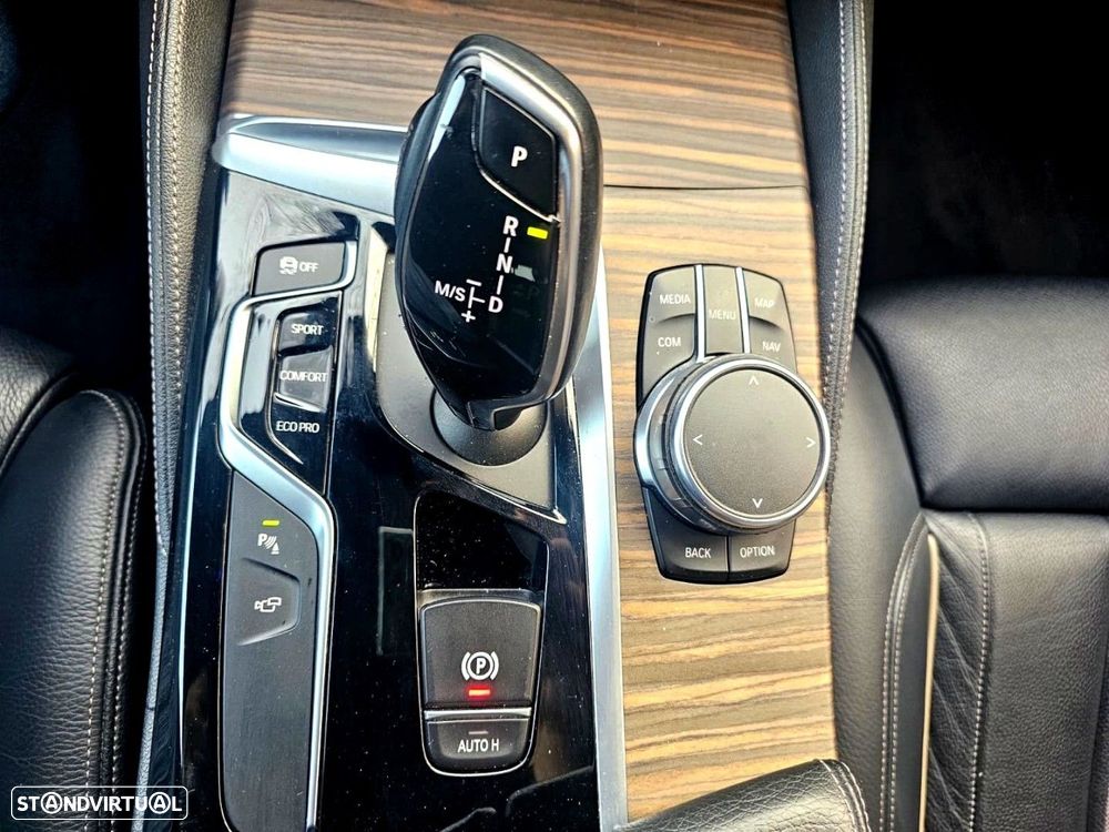 BMW 540 d xDrive Pack M Auto - 19