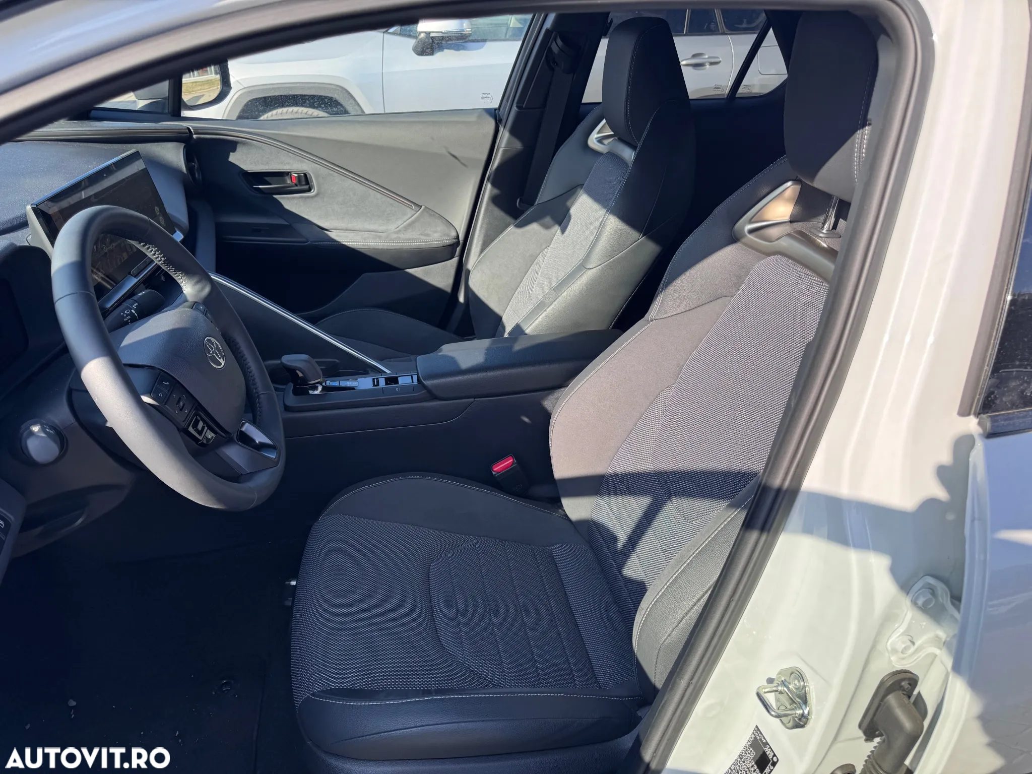 Toyota C-HR - 18