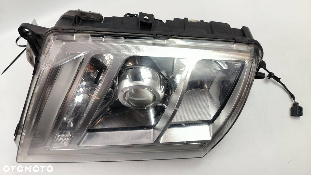 LAMPA PRAWA PRZÓD VOLVO FH II FH5 500 22239244 - 2