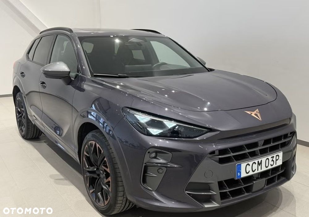 Cupra Terramar 1.5 e-Hybrid DSG - 2