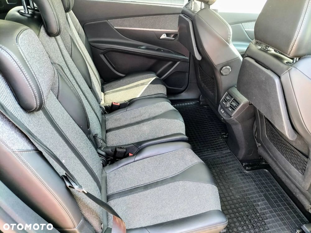 Peugeot 5008 1.6 BlueHDi Allure 7os - 3