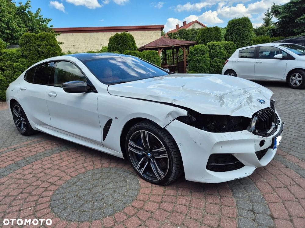 BMW Seria 8 - 17