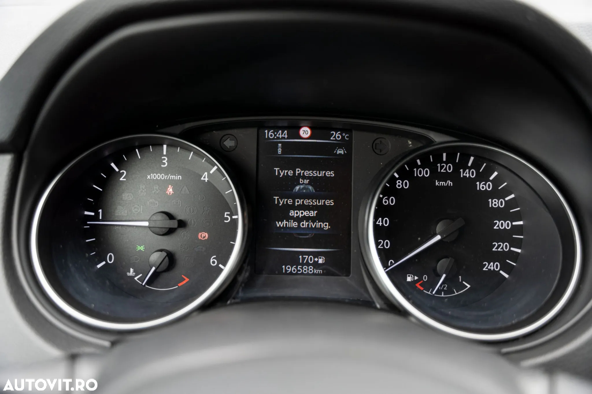 Nissan Qashqai 1.6 DCI Start/Stop N-Connecta - 25