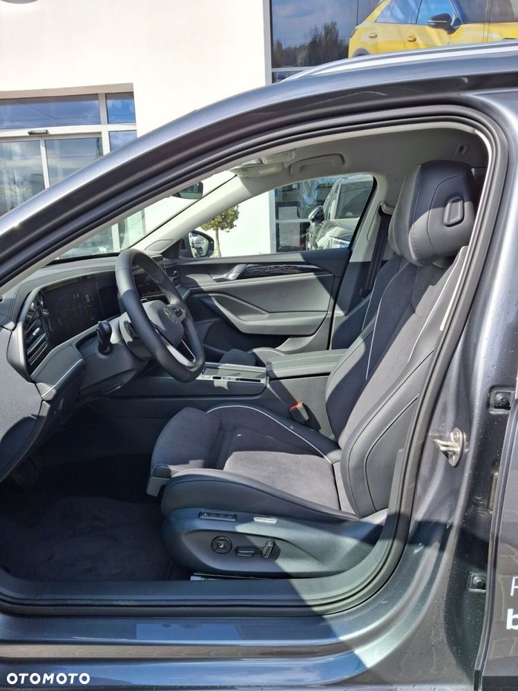 Volkswagen Passat - 11