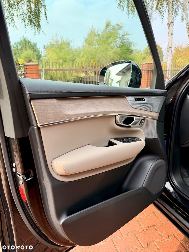 Volvo XC 90 - 21