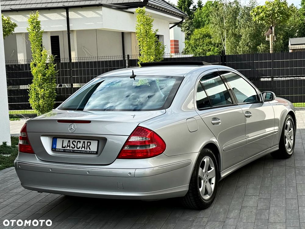 Mercedes-Benz Klasa E - 24