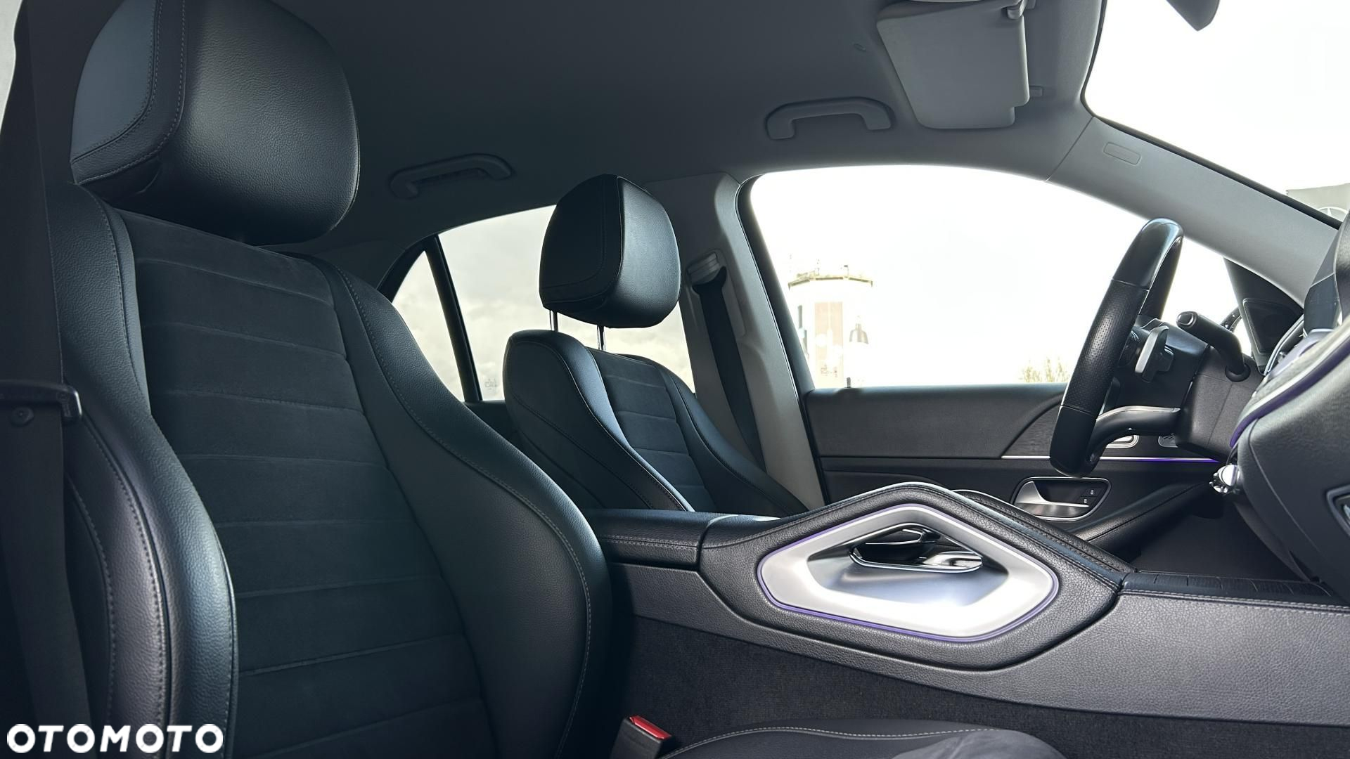 Mercedes-Benz GLE 300 d 4-Matic - 23