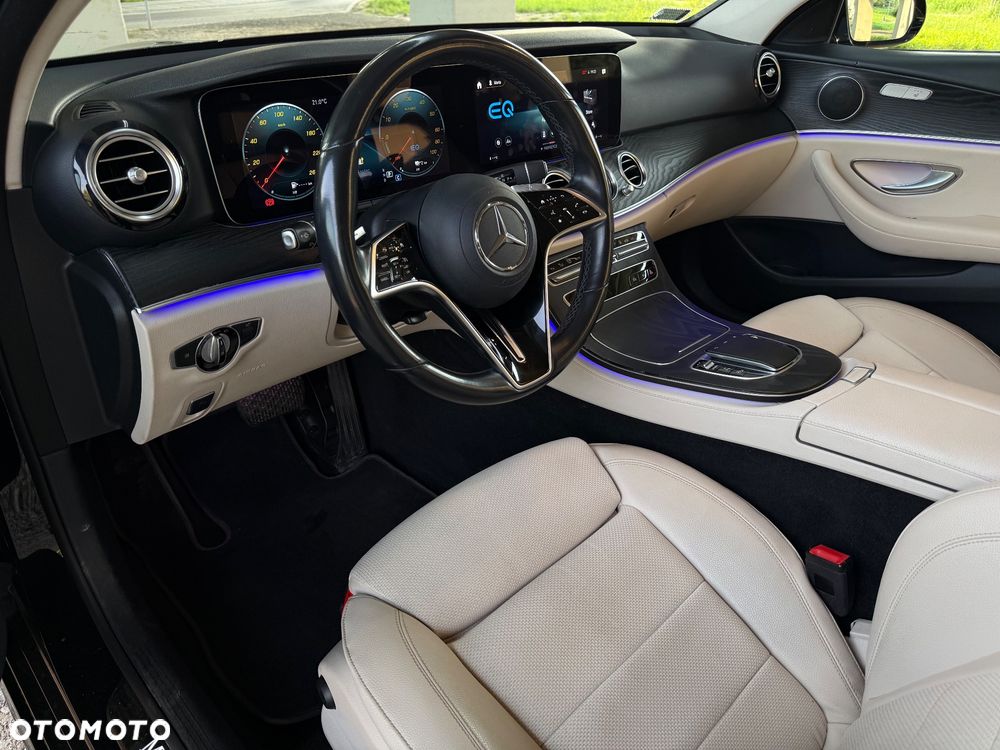 Mercedes-Benz Klasa E 300 de Avantgarde - 19