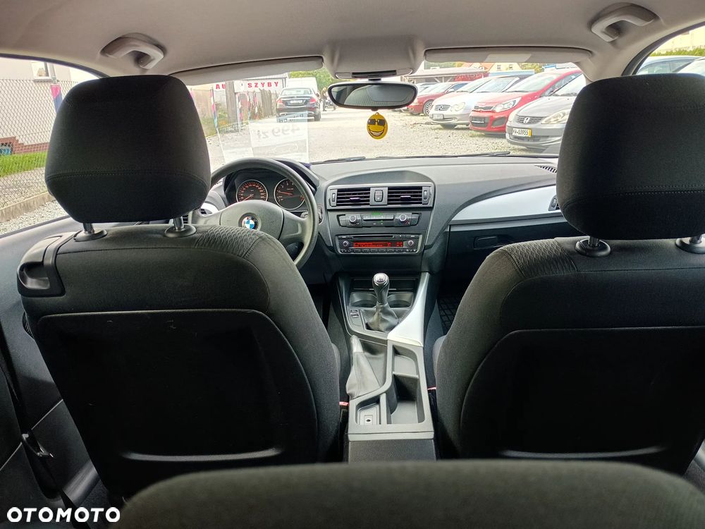 BMW Seria 1 114i Sport Line - 9