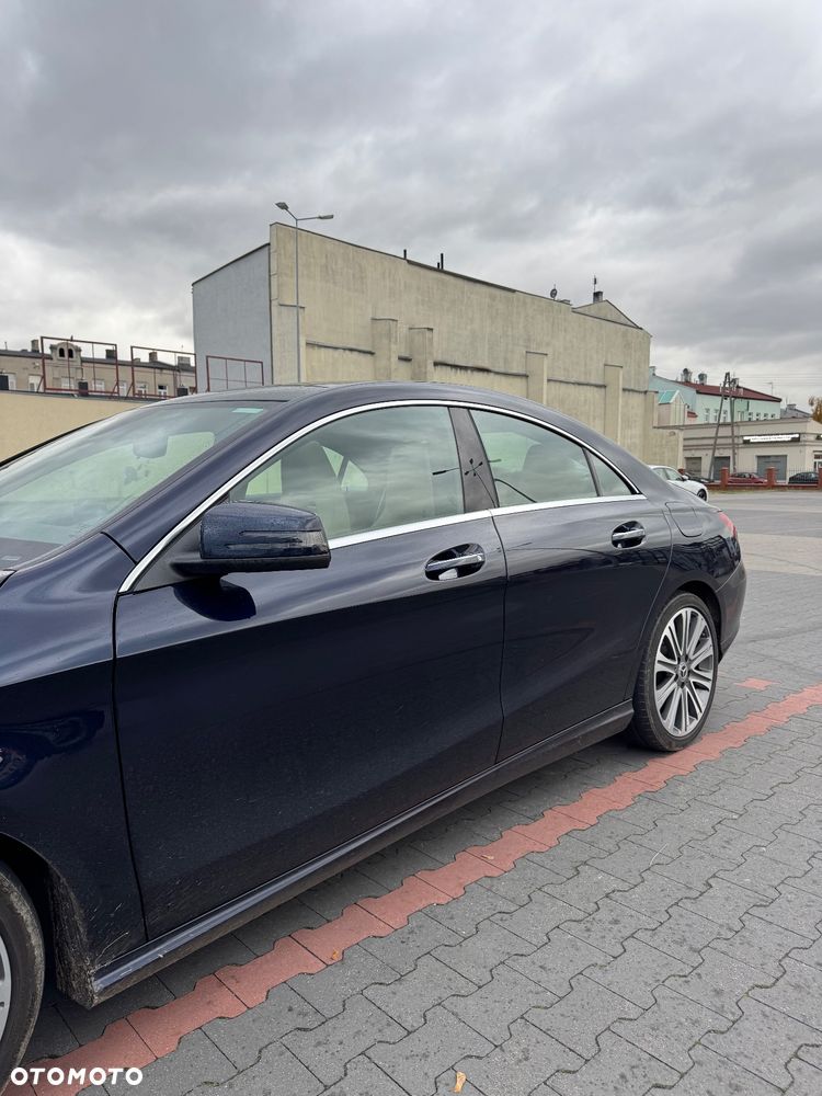 Mercedes-Benz CLA 250 4-Matic AMG Line - 8