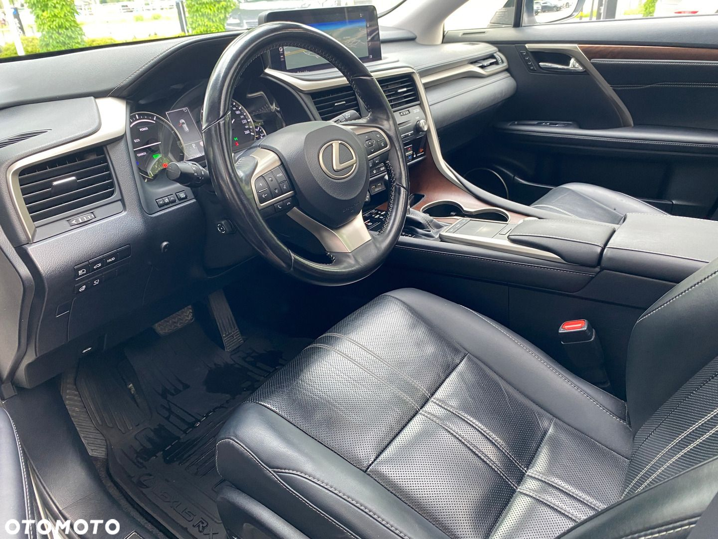 Lexus RX - 21