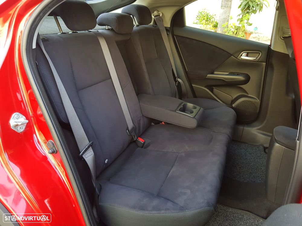 Honda Civic 1.4 i-VTEC Sport - 41