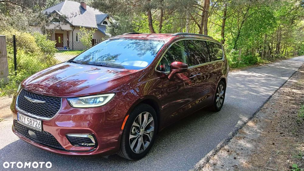 Chrysler Pacifica - 10