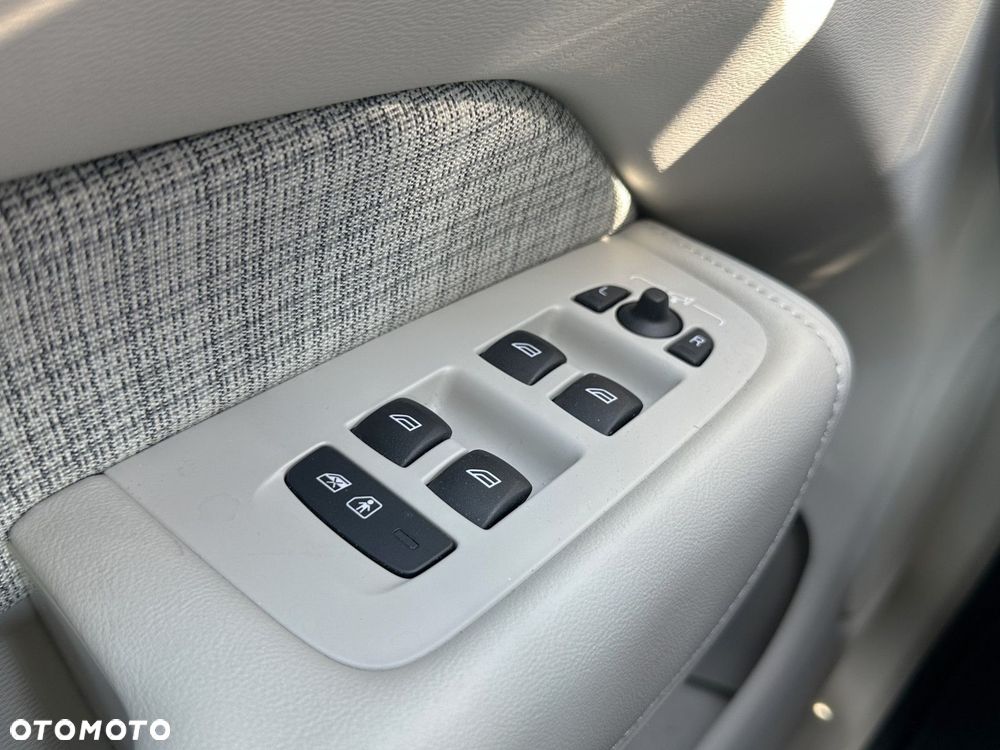 Volvo XC 60 - 32