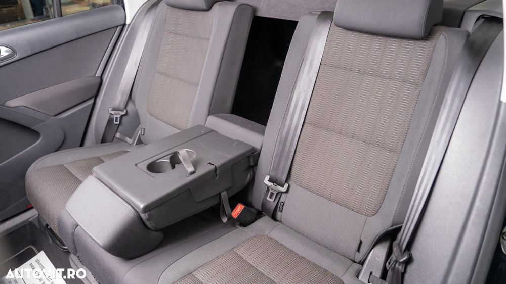 Volkswagen Tiguan - 21