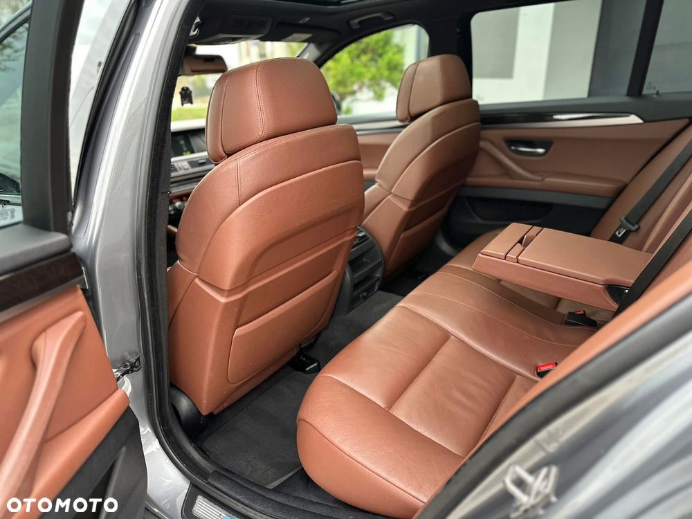 BMW Seria 5 530d Sport-Aut - 10