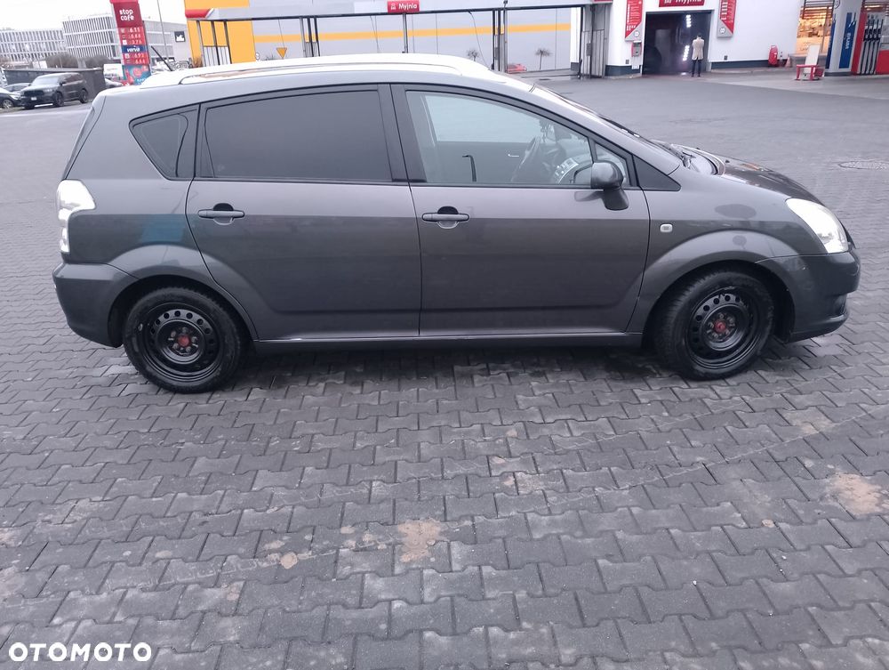 Toyota Corolla Verso - 4