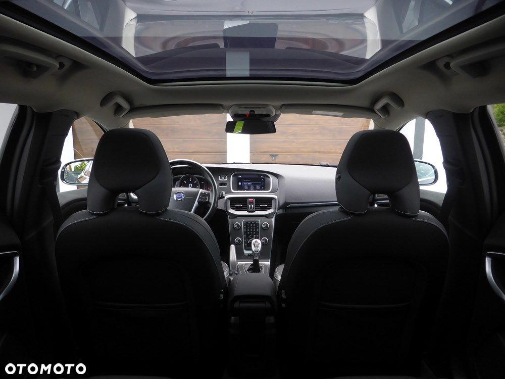 Volvo V40 D2 Momentum - 31