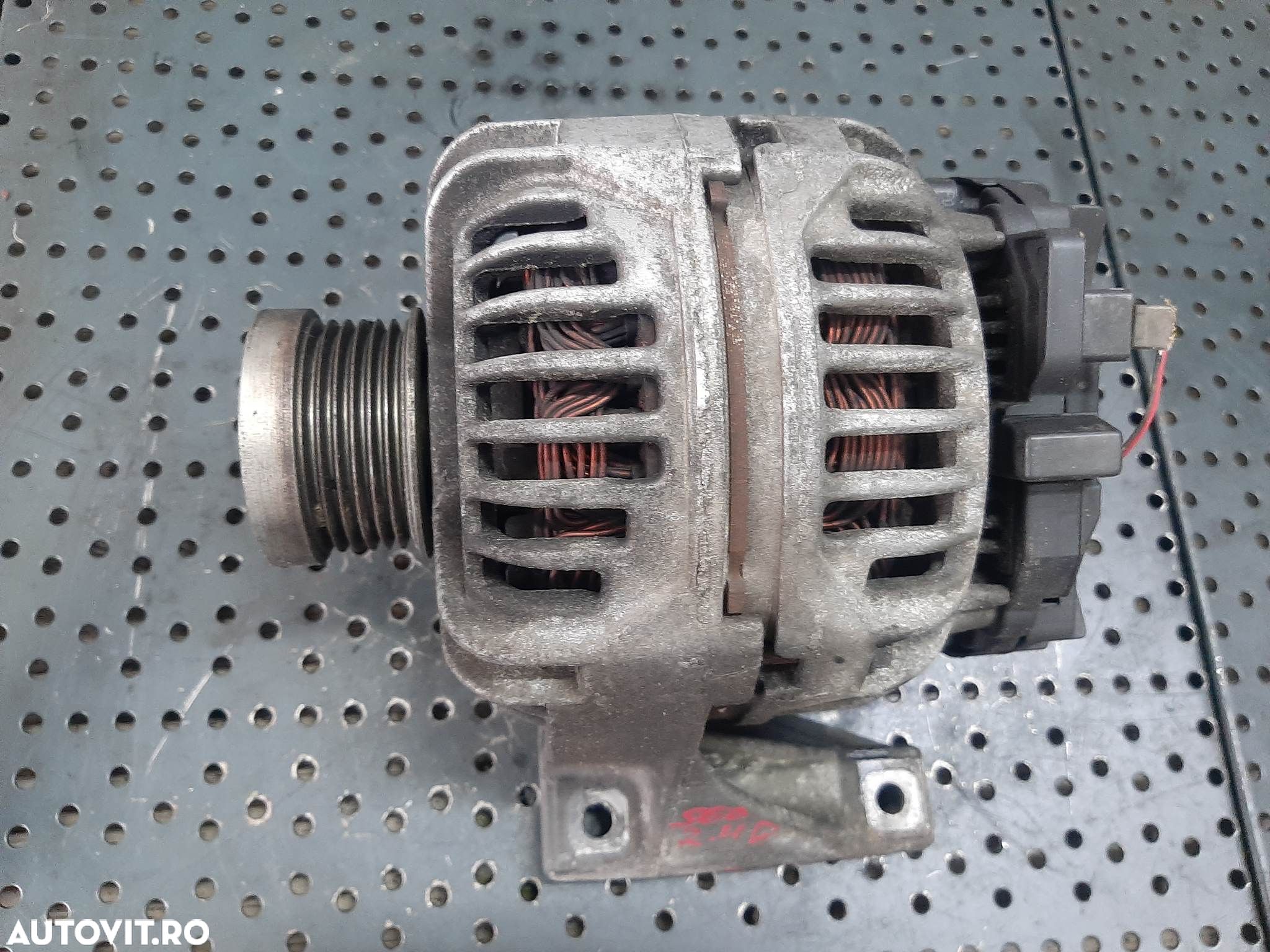 alternator 2.4 d  volvo xc70 v60 v70 s80 s70 v40  s60 8676498 0124525029 - 1