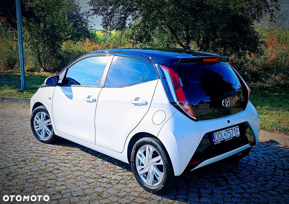 Toyota Aygo 1.0 VVT-i Sprint EU6 - 6