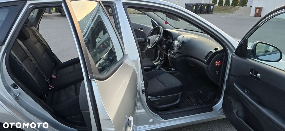 Hyundai i30 1.6 CRDi Comfort - 9