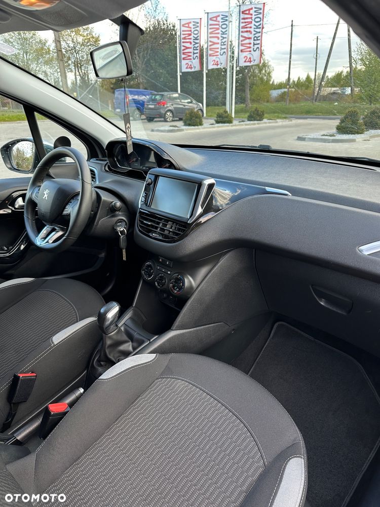 Peugeot 208 82 PureTech Style - 7
