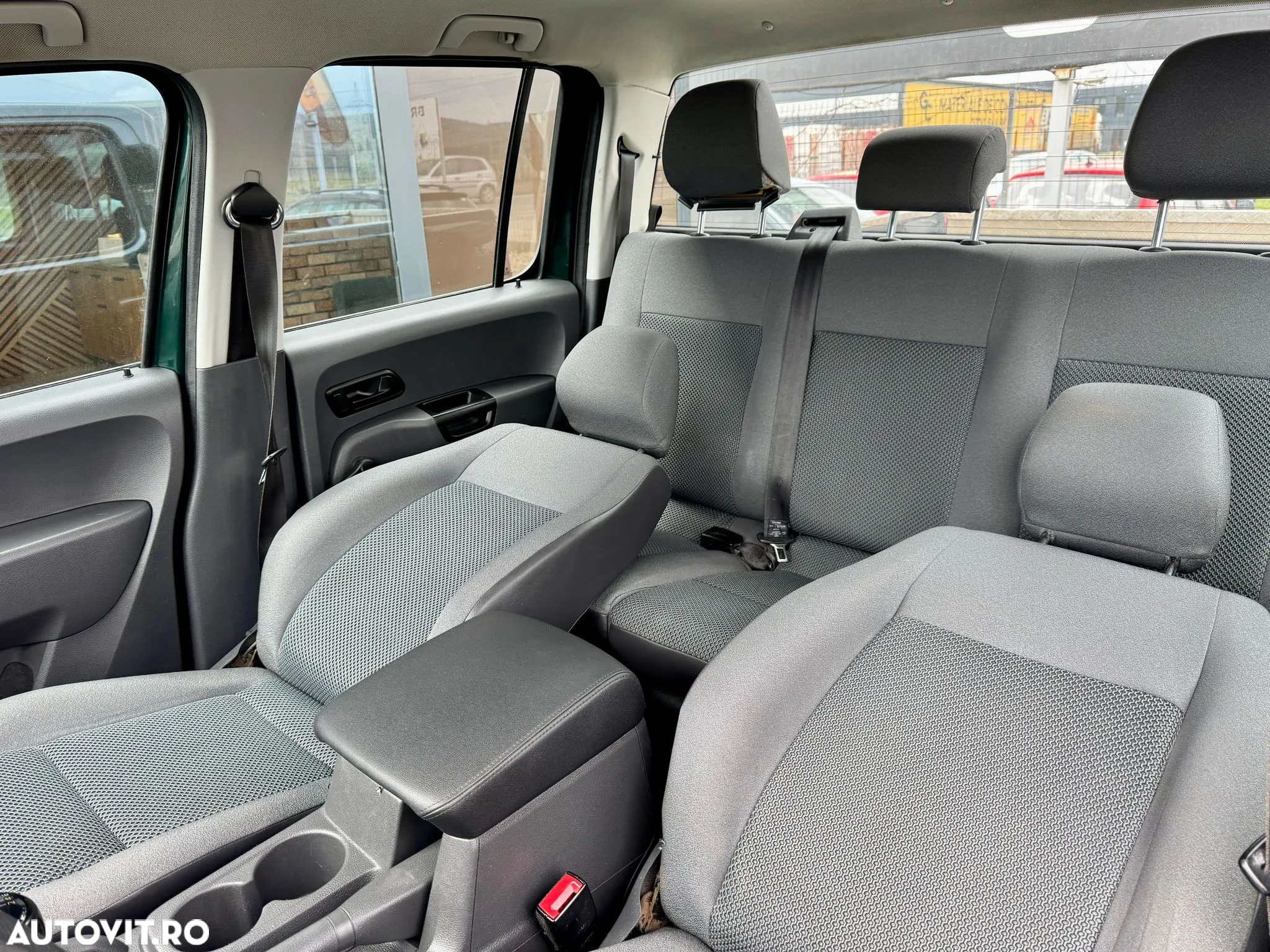 Volkswagen Amarok 2.0 BiTDI 4MOTION Trendline - 12