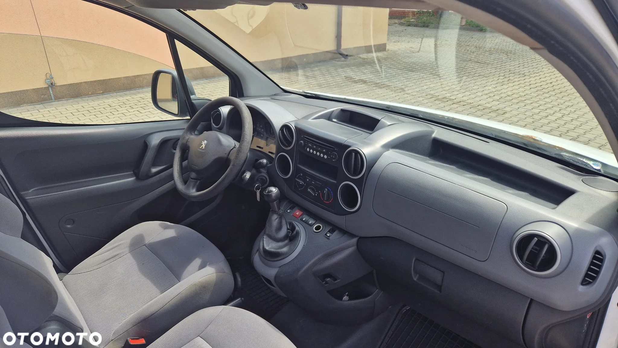 Peugeot Partner - 11