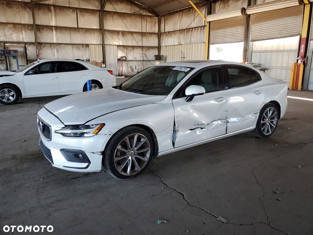 Volvo S60 T6 AWD Momentum Pro - 2