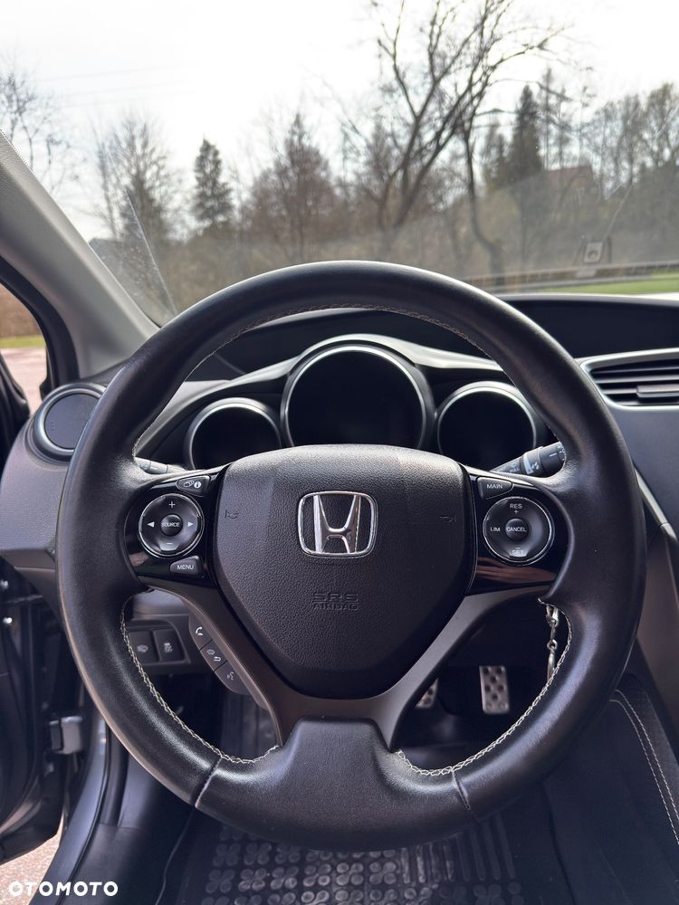 Honda Civic 1.8 Comfort - 11