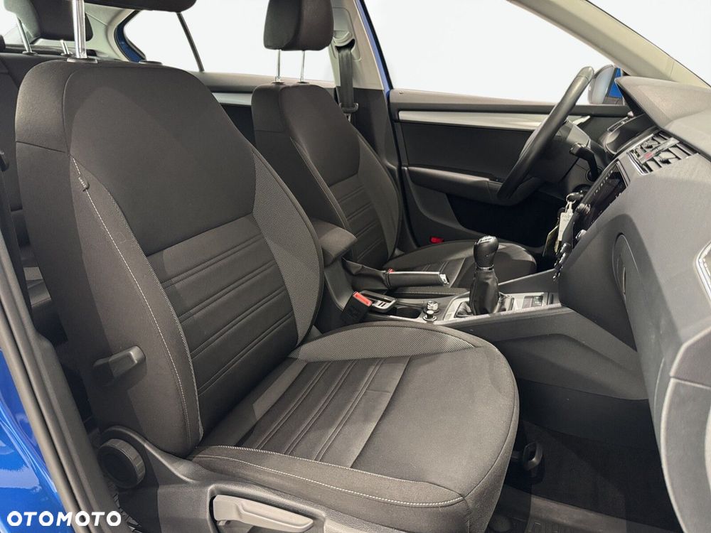 Skoda Octavia 1.4 TSI Ambition - 17