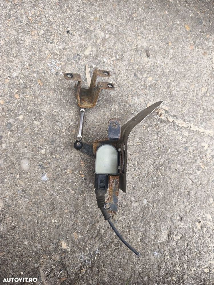 Cântar punte spate pentru faruri xenon Volkswagen Passat B6 - 2
