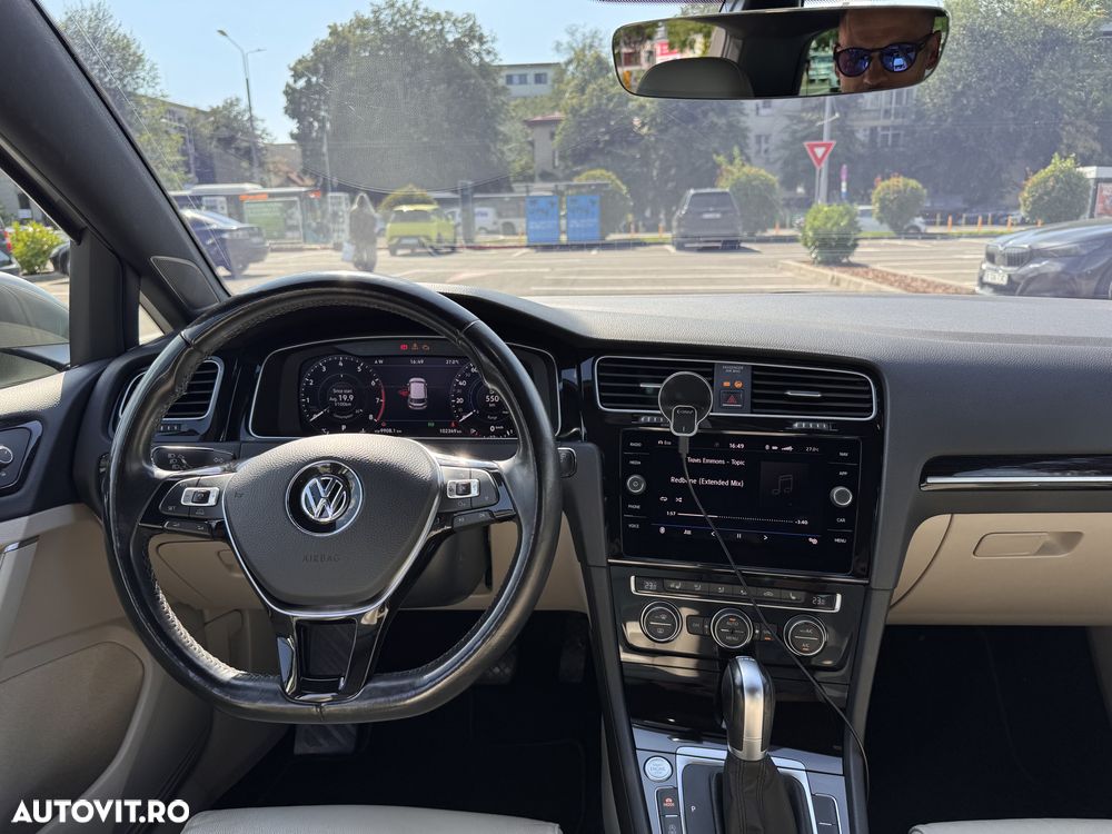 Volkswagen Golf - 34