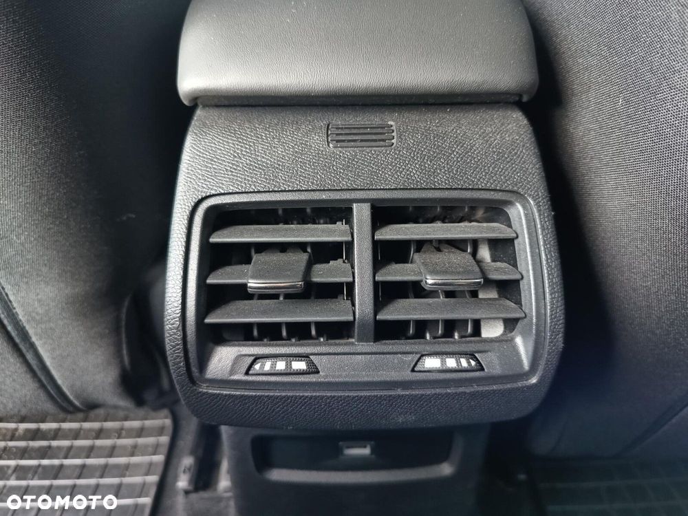 Citroën C4 1.2 PureTech Shine S&S - 15