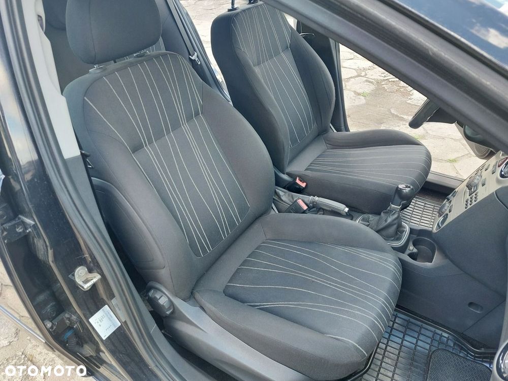 Opel Corsa - 18