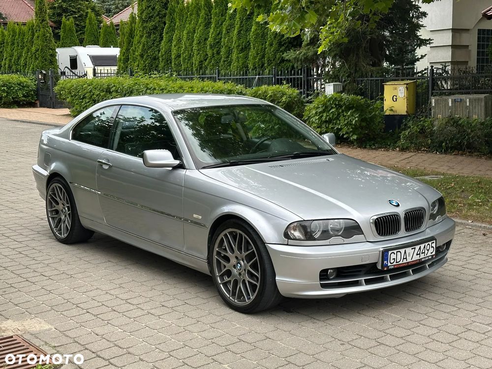 BMW Seria 3 320i - 1