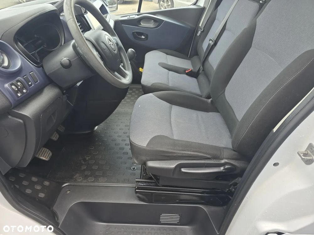 Opel Vivaro L2H1 2,9t Edition - 24