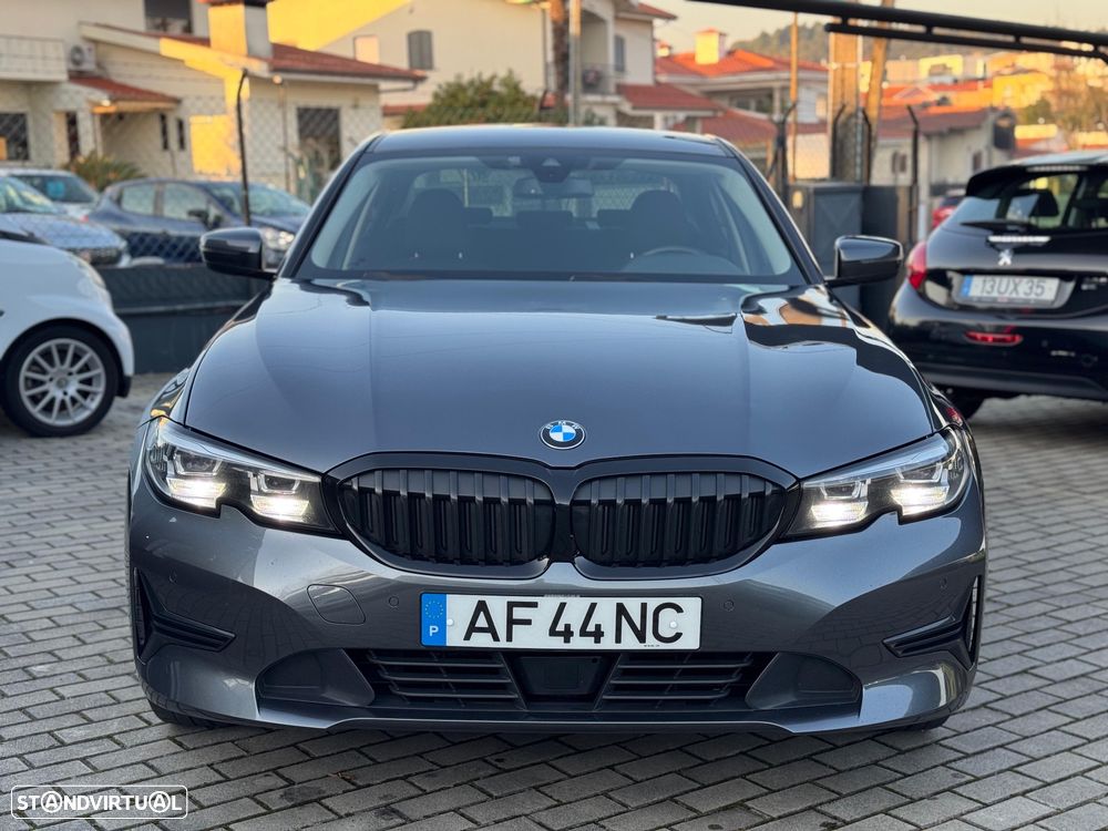 BMW 320 d Auto - 31